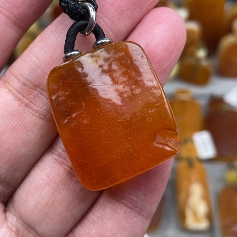 【闪购商品】未镶嵌颈饰琥珀