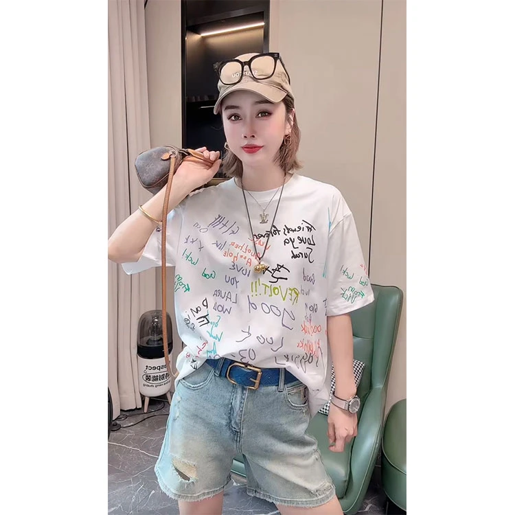 欧货2025夏季新款减龄涂鸦字母短袖t袖洋气休闲宽松显瘦上衣女