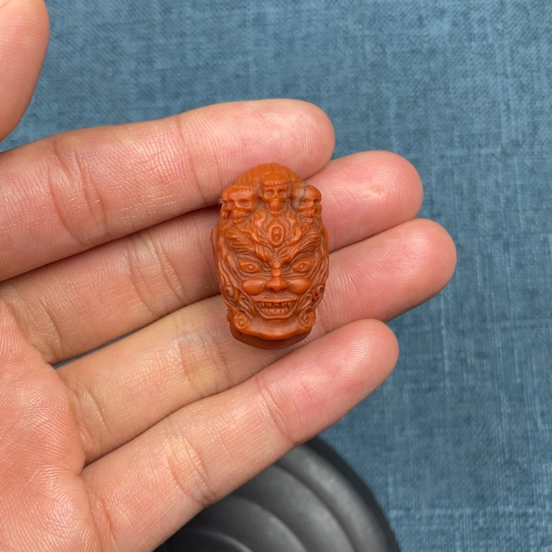 未镶嵌配饰南红玛瑙