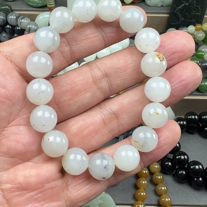 木***卯和田玉未镶嵌挂件