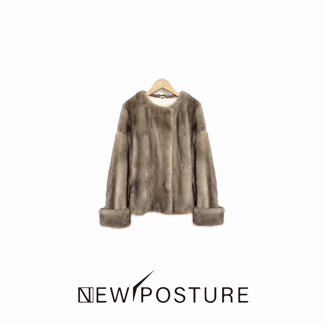 NEWIPOSTURE[朵朵专属]【黑金岁月】202477进口紫金短二挽袖25外套