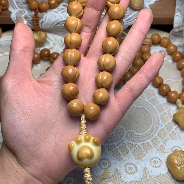 吊坠猴头核桃手持手工屁桃猫爪