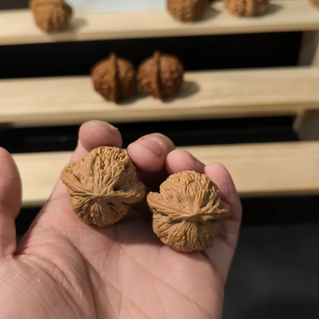 吊坠文玩核桃35绣球