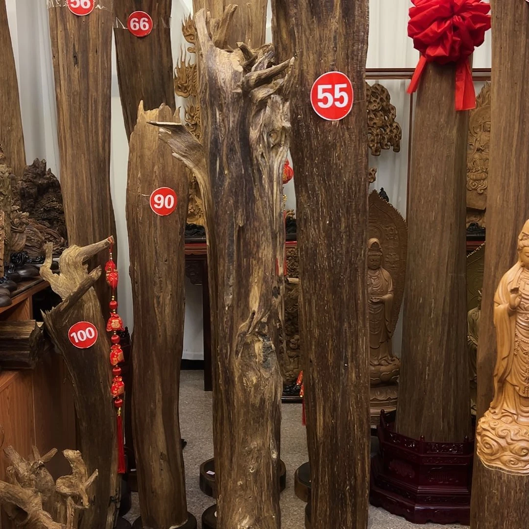 沉香摆件凌*沉香摆件➕底座