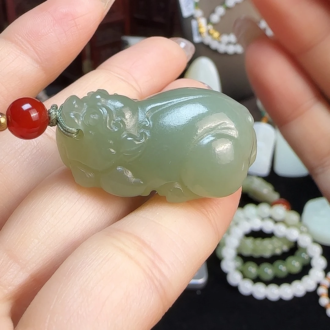 和田玉未镶嵌颈饰定制发货