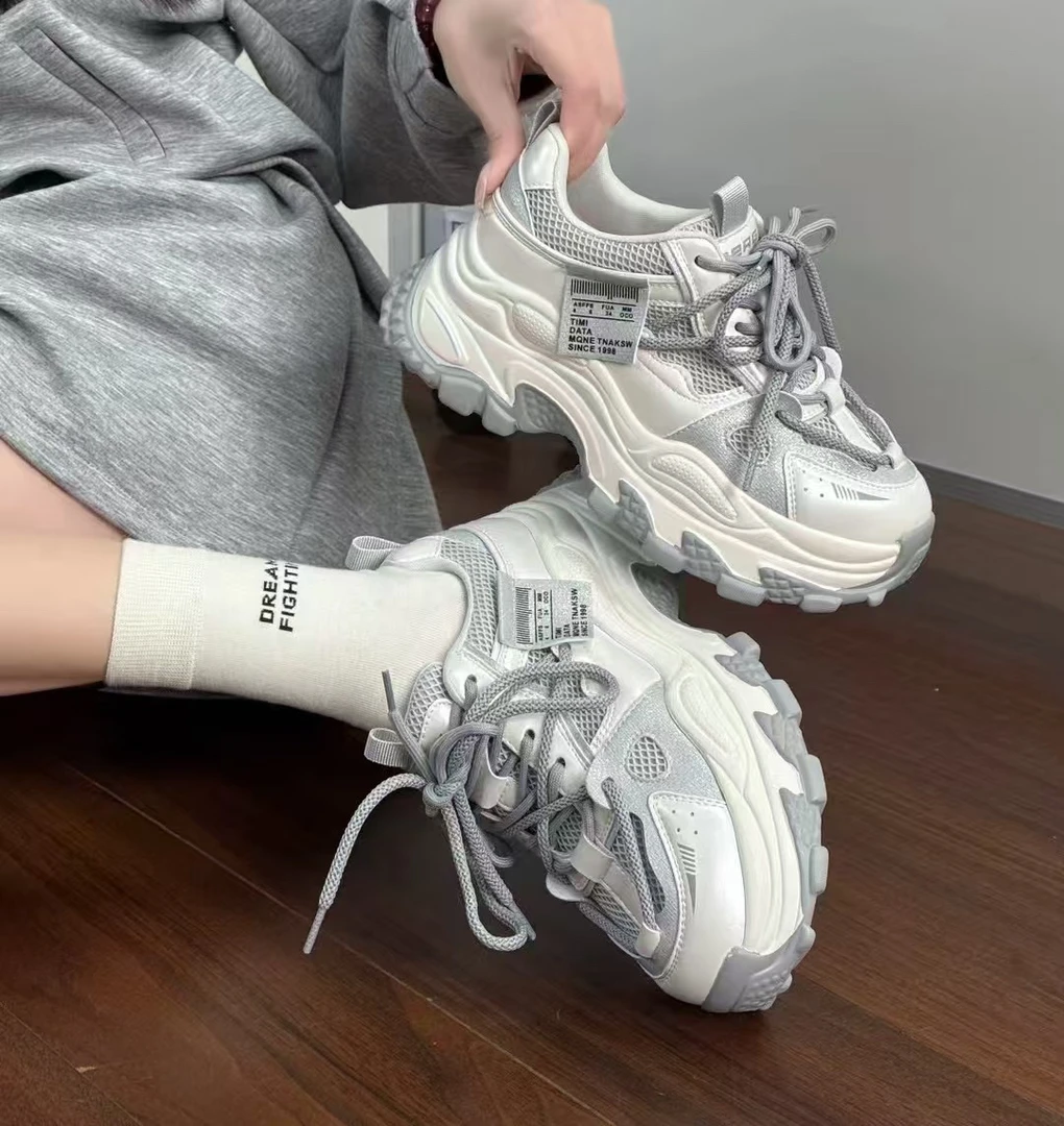 欧洲站厚底板鞋女2025新款厚底百搭休闲超火软底女鞋