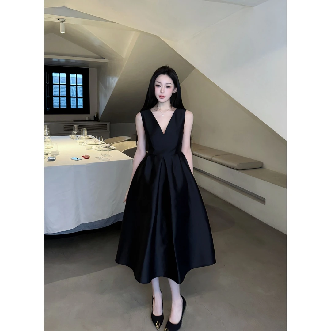 【浓情华尔兹】黑色V领高级缎面质感礼服裙显瘦小黑裙赫本风