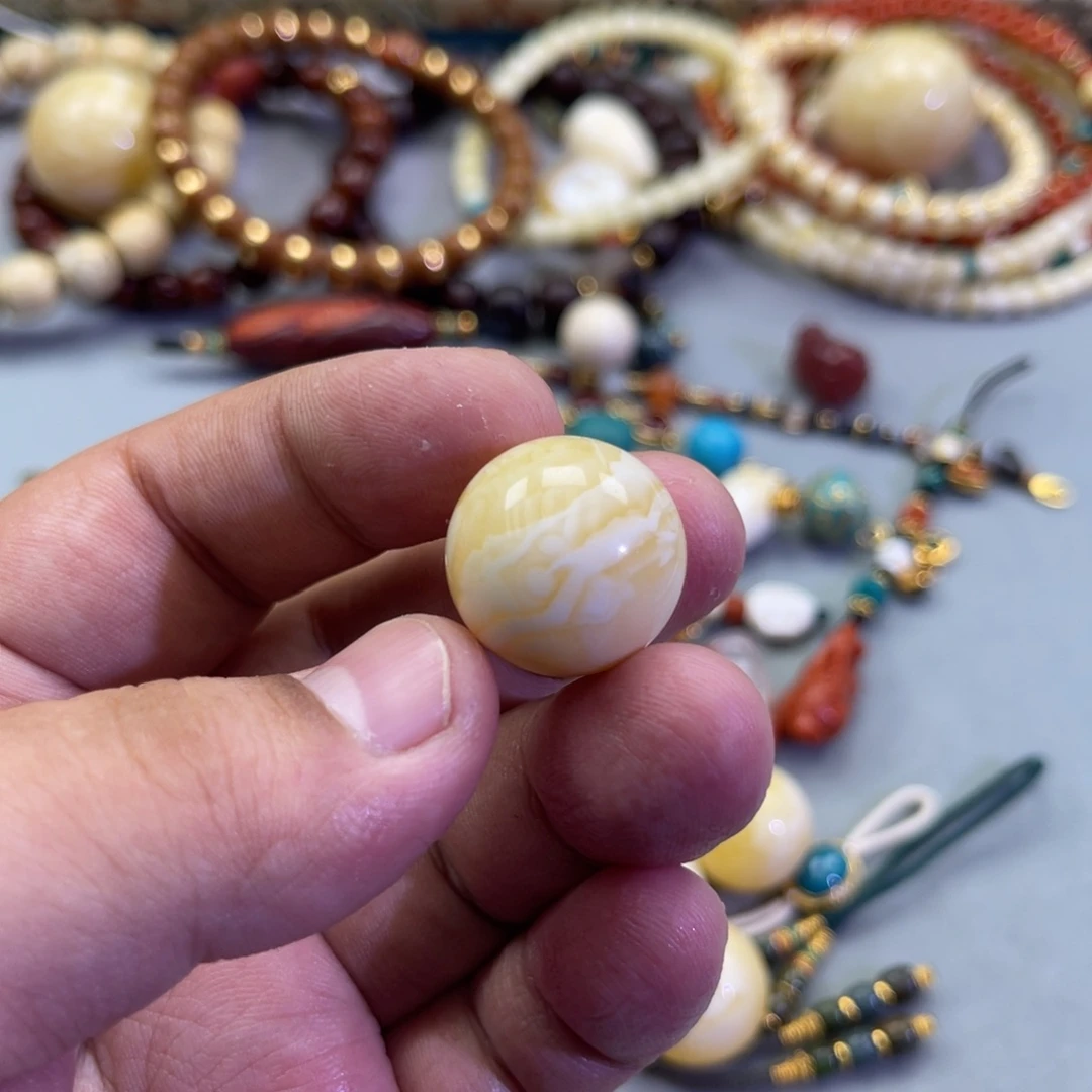 琥珀未镶嵌珠宝奇石171