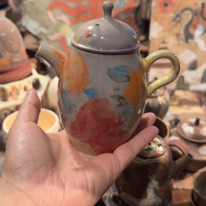 手工制作各种精美陶瓷