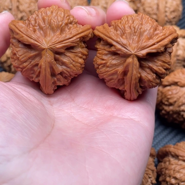 吊坠文玩核桃三棱43