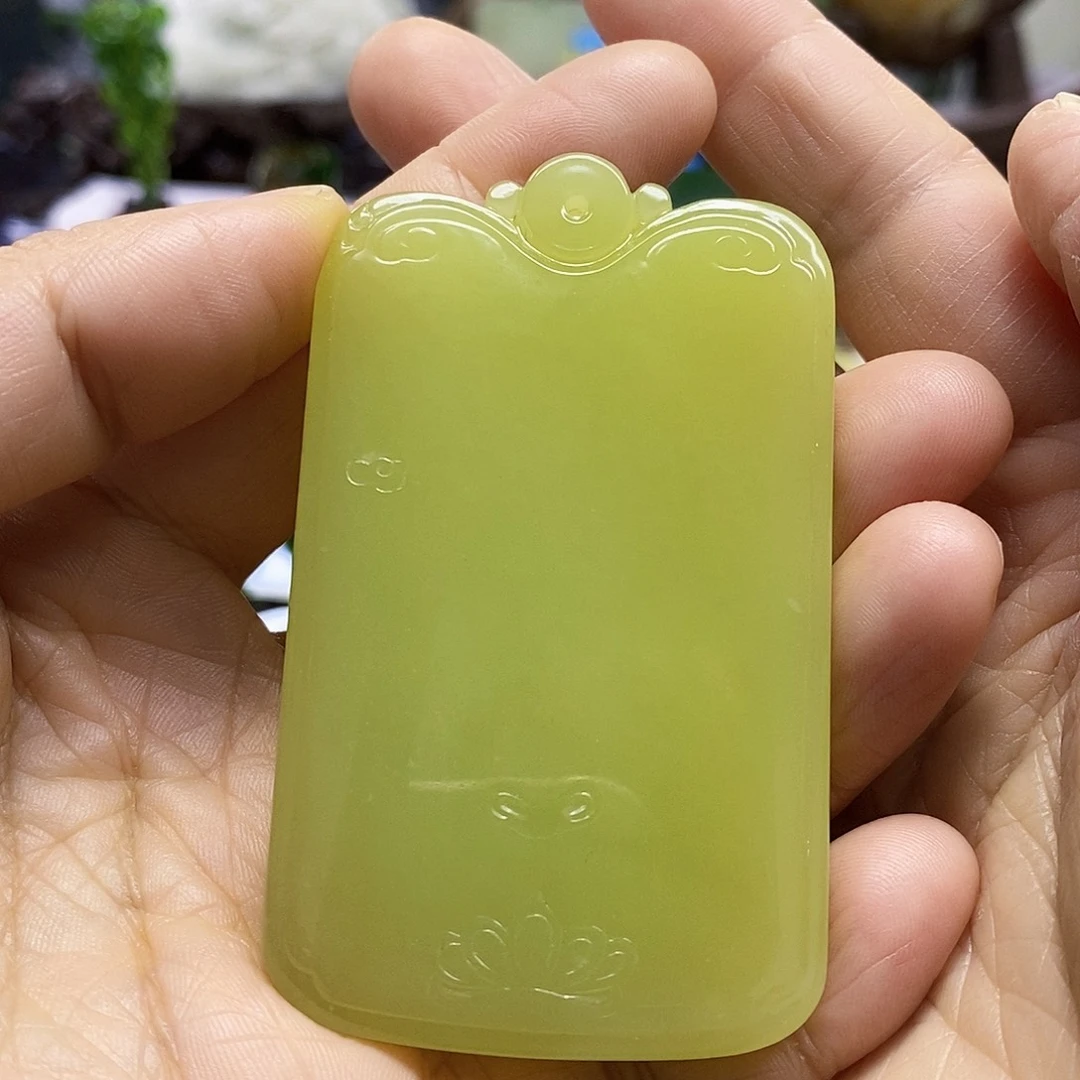 未镶嵌和田玉挂件呼**啦