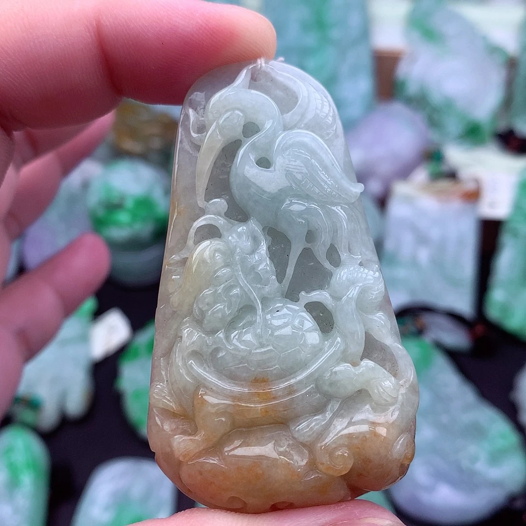 吊坠(不含链)未镶嵌翡翠