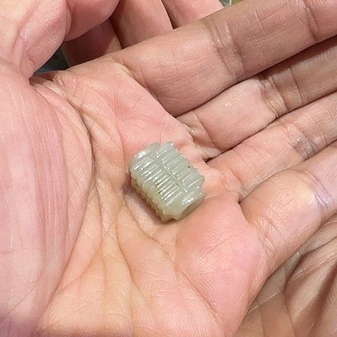 未镶嵌和田玉（糖玉）珠宝奇石