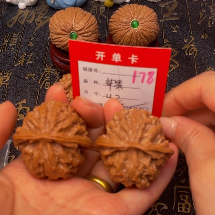 桃核吊坠文玩核桃