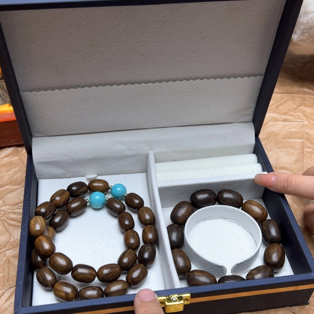 大叶紫檀（黑酸枝木类）