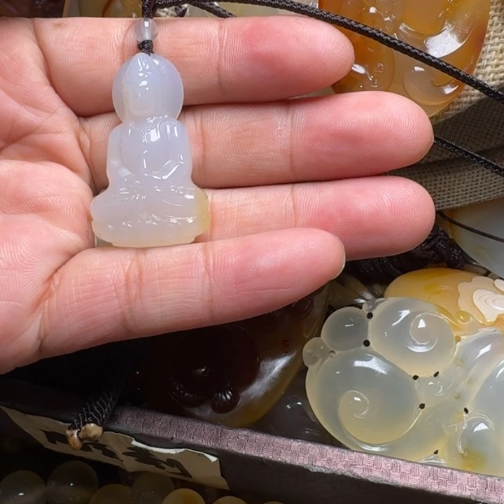玛瑙/玉髓颈饰未镶嵌象**茶0023