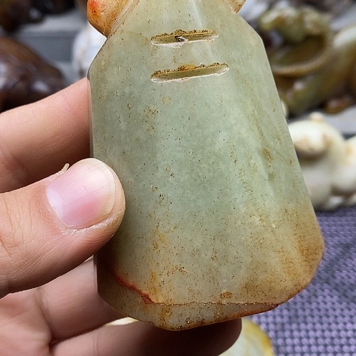 未镶嵌蛇纹石玉颈饰