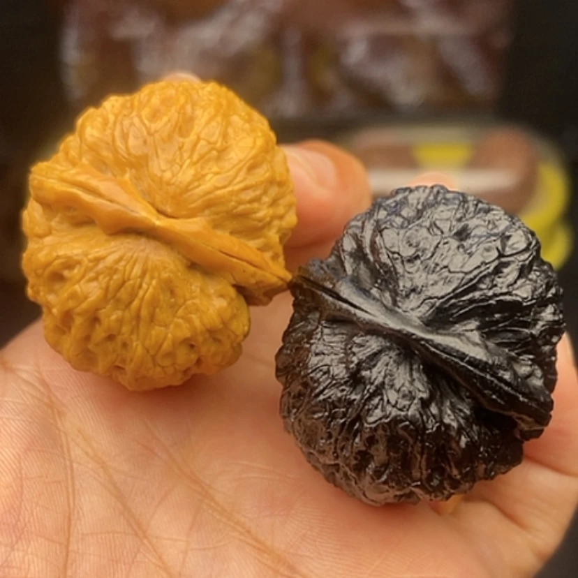 【闪购商品】文玩核桃吊坠38尺阴阳对铁狮子头