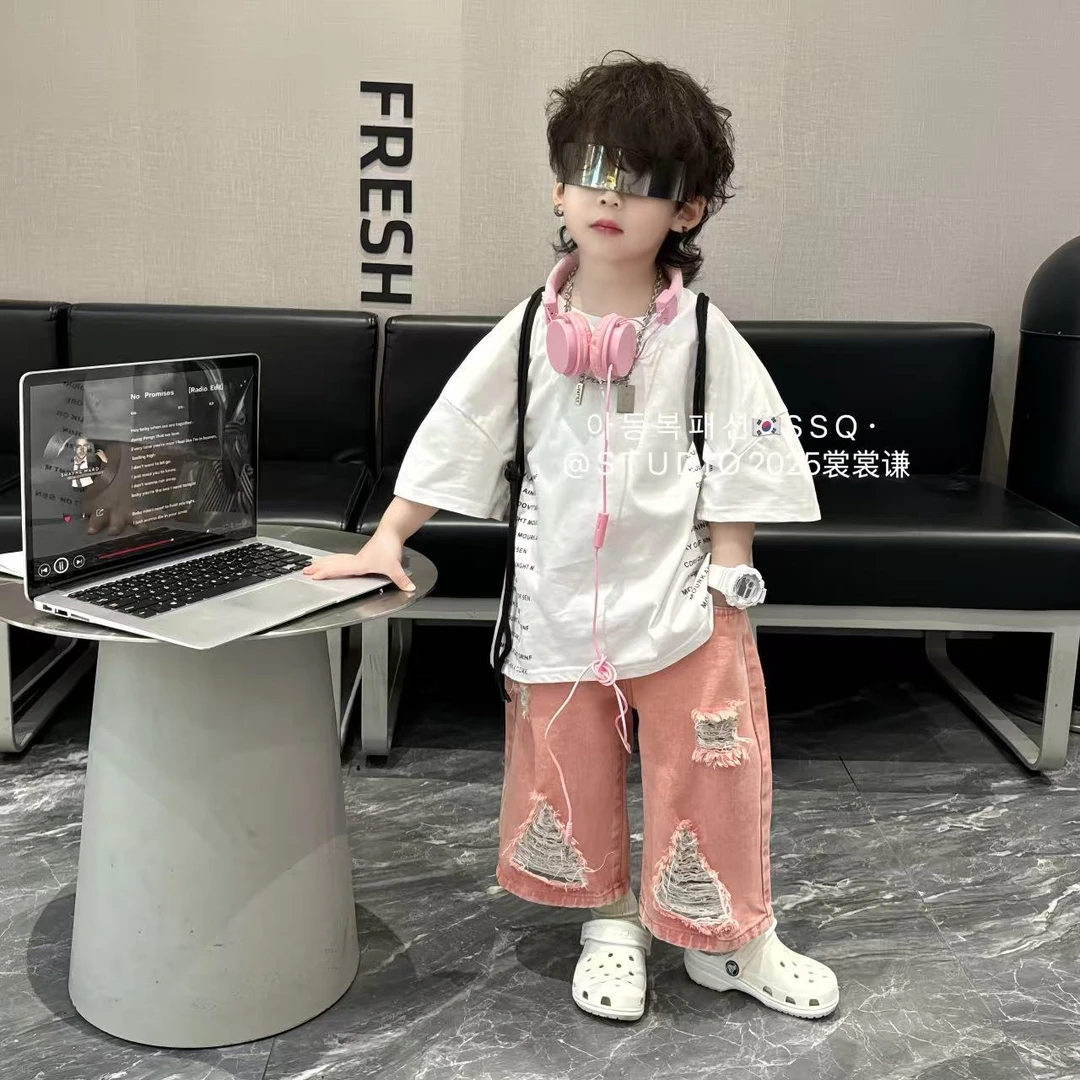 韩系童装个性潮酷双侧字母短袖