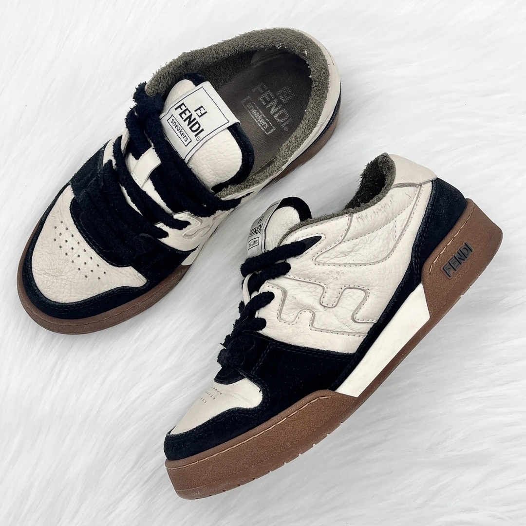 95新 FENDI/芬迪 24新款复古双F拼色面包鞋 38码 公价7.1k g066