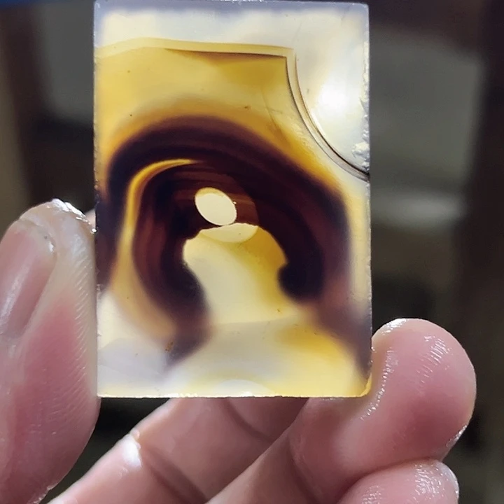 爸***Y玛瑙/玉髓未镶嵌珠宝半成品