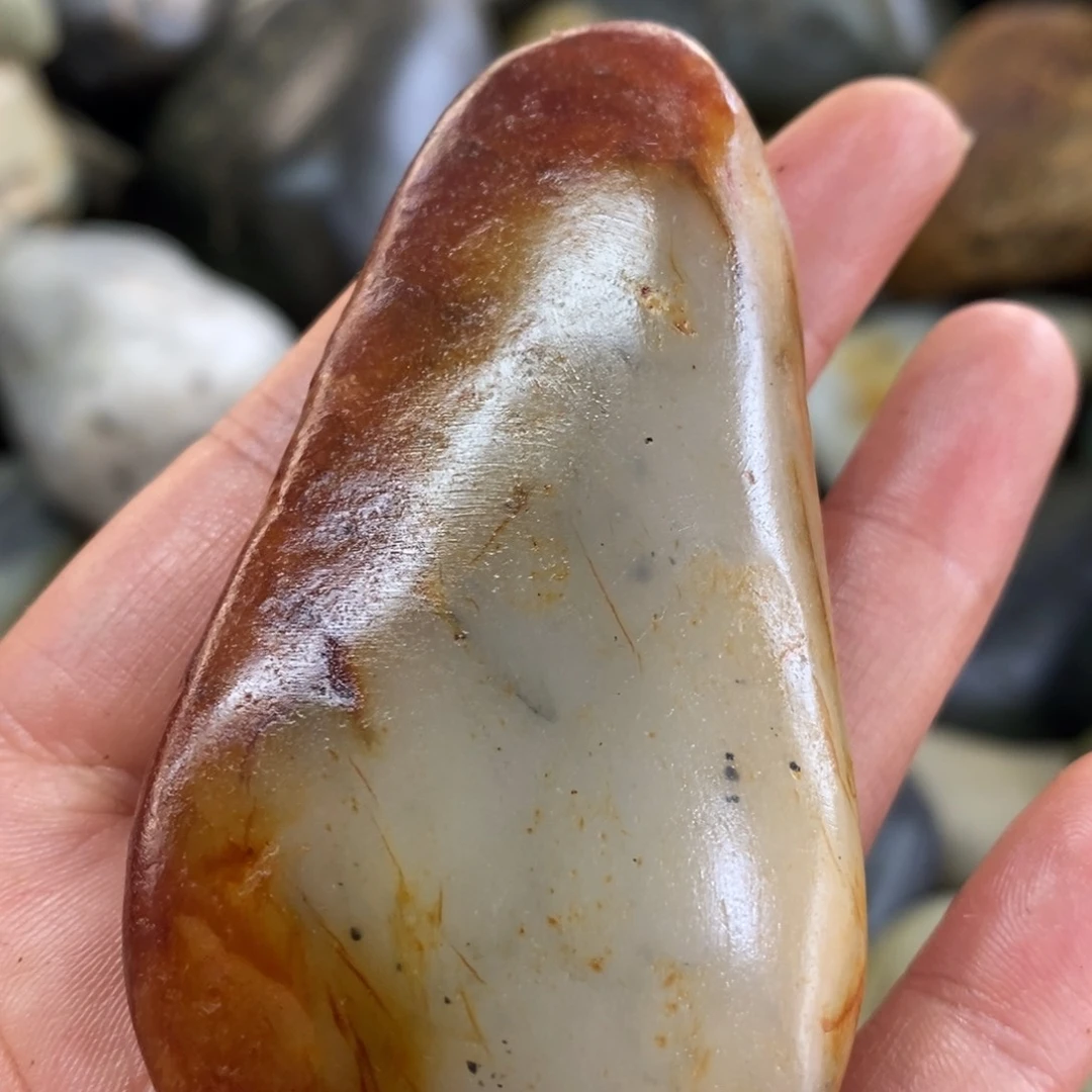 未镶嵌和田玉摆件辉