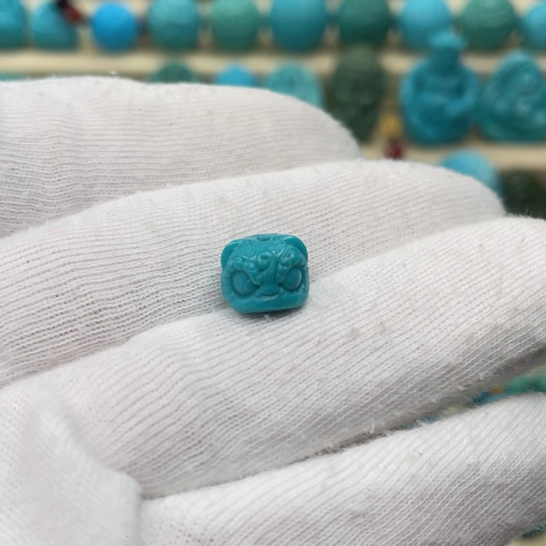 绿松石未镶嵌颈饰卡9.6-7.8