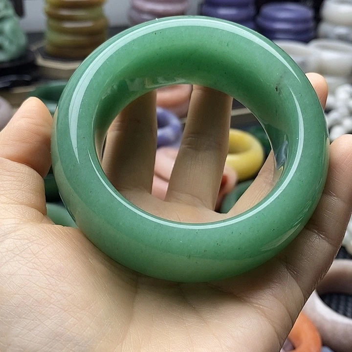 心***贝石英岩玉未镶嵌石英岩玉