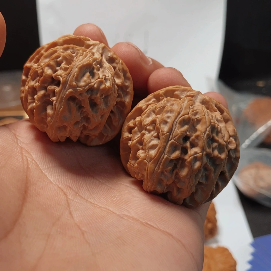 文玩核桃吊坠苹果