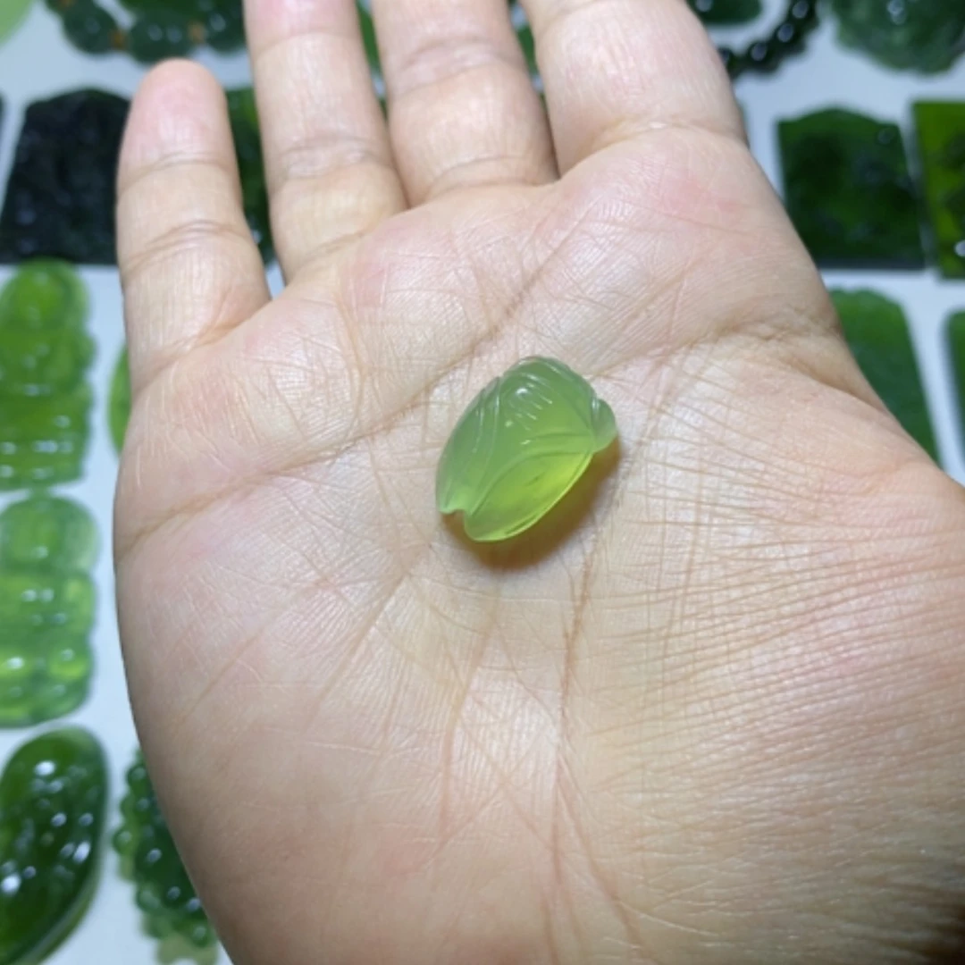 【闪购商品】未镶嵌蛇纹石玉颈饰