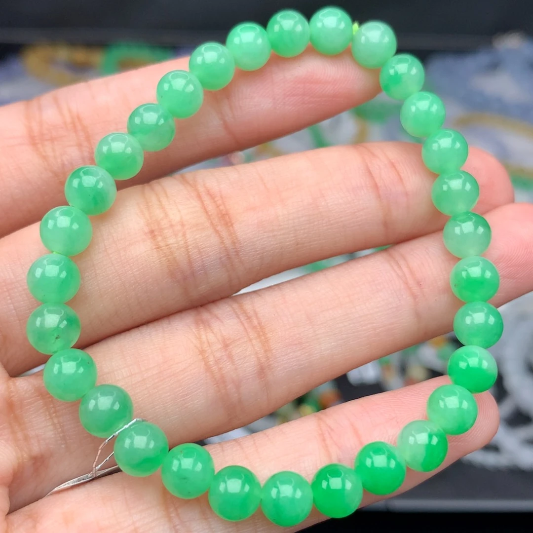 翡翠手链未镶嵌卡