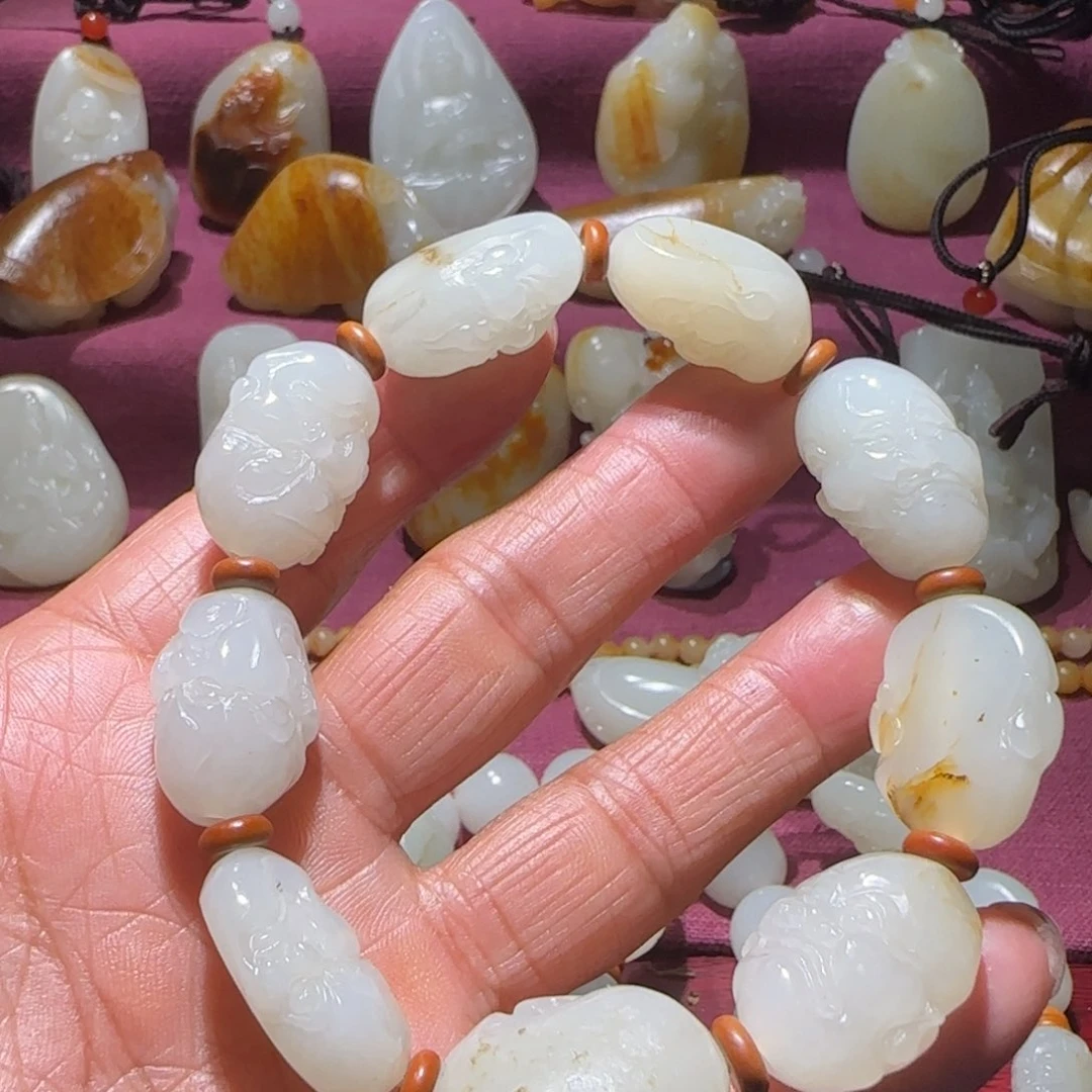 和田玉颈饰未镶嵌四*