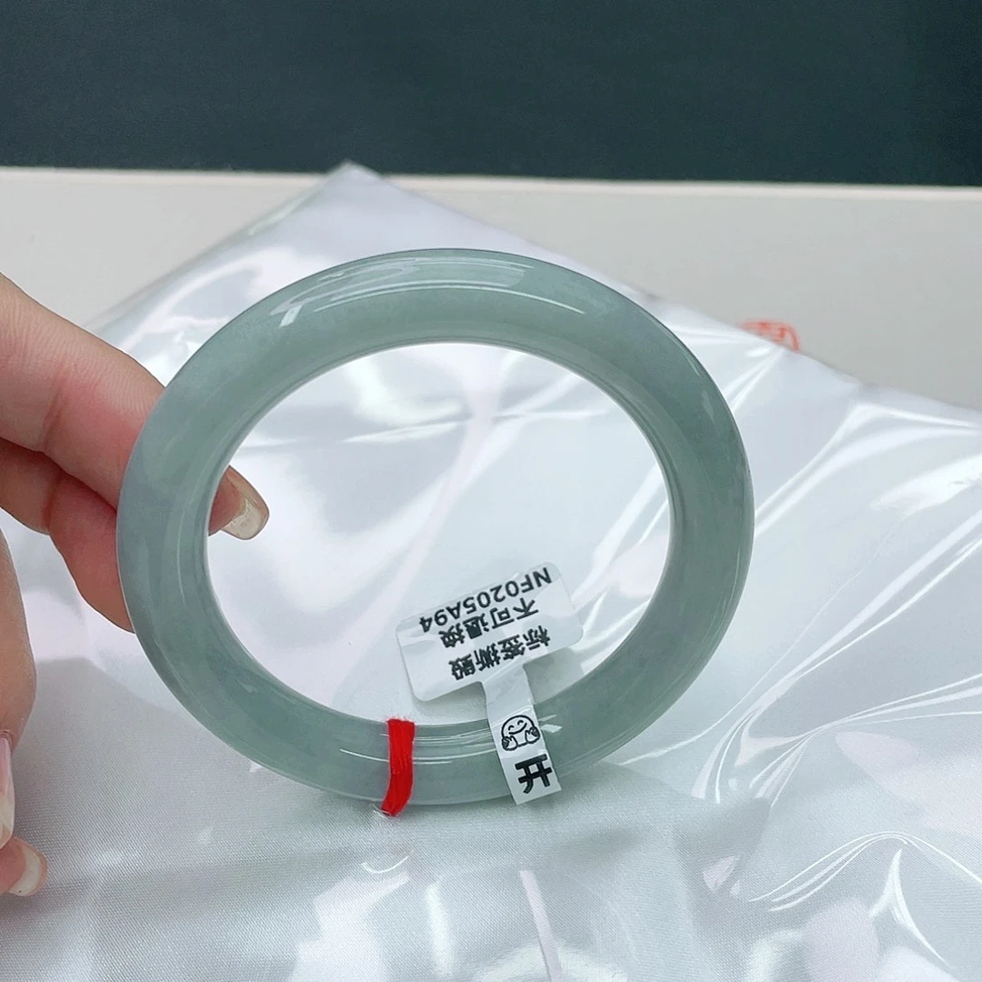 翡翠手镯未镶嵌圆55