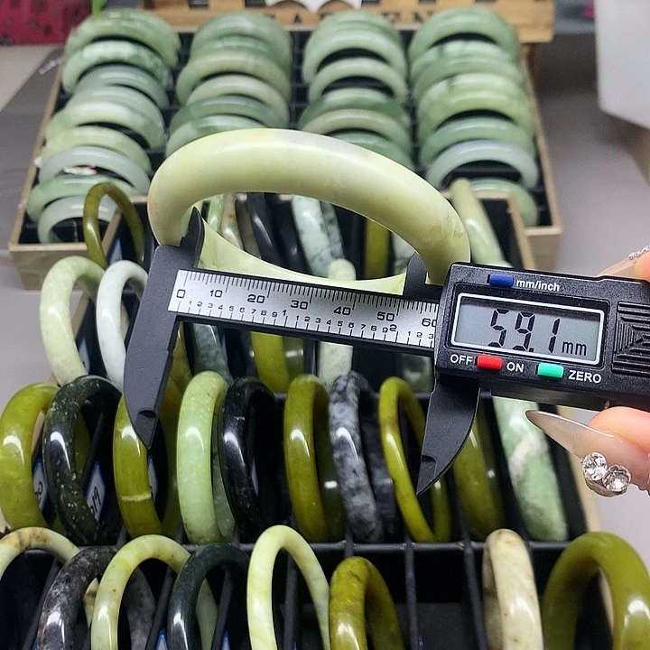 未镶嵌蛇纹石玉手镯203
