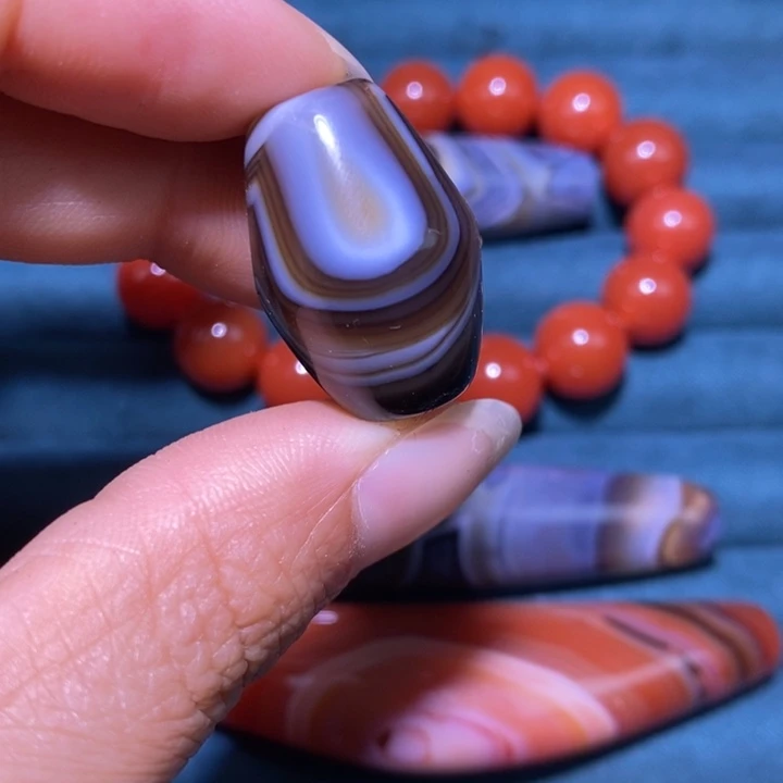 未镶嵌玛瑙/玉髓珠宝奇石