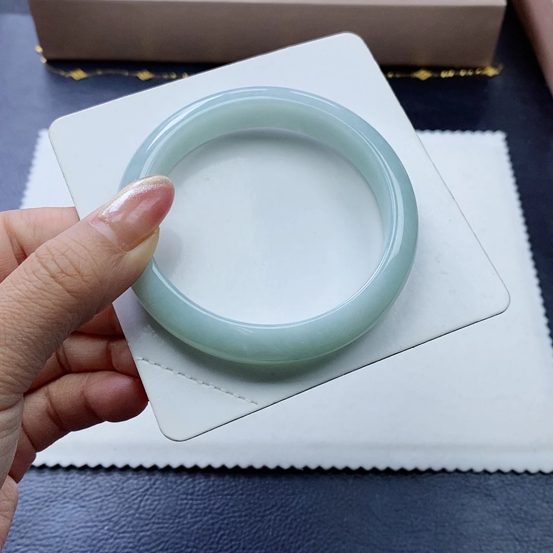 未镶嵌手镯翡翠59圈口