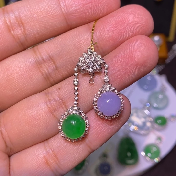 【闪购商品】颈饰18K金镶嵌翡翠