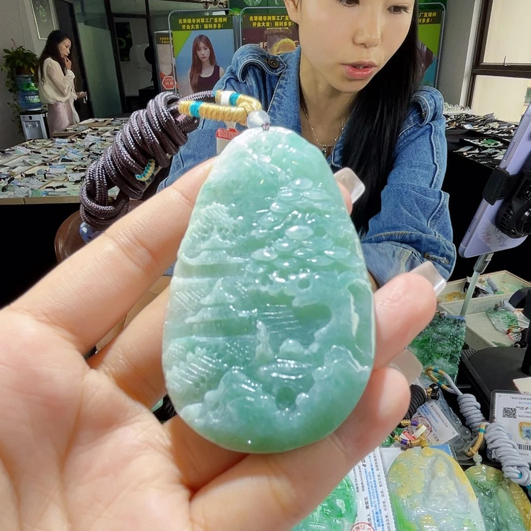 颈饰未镶嵌翡翠一