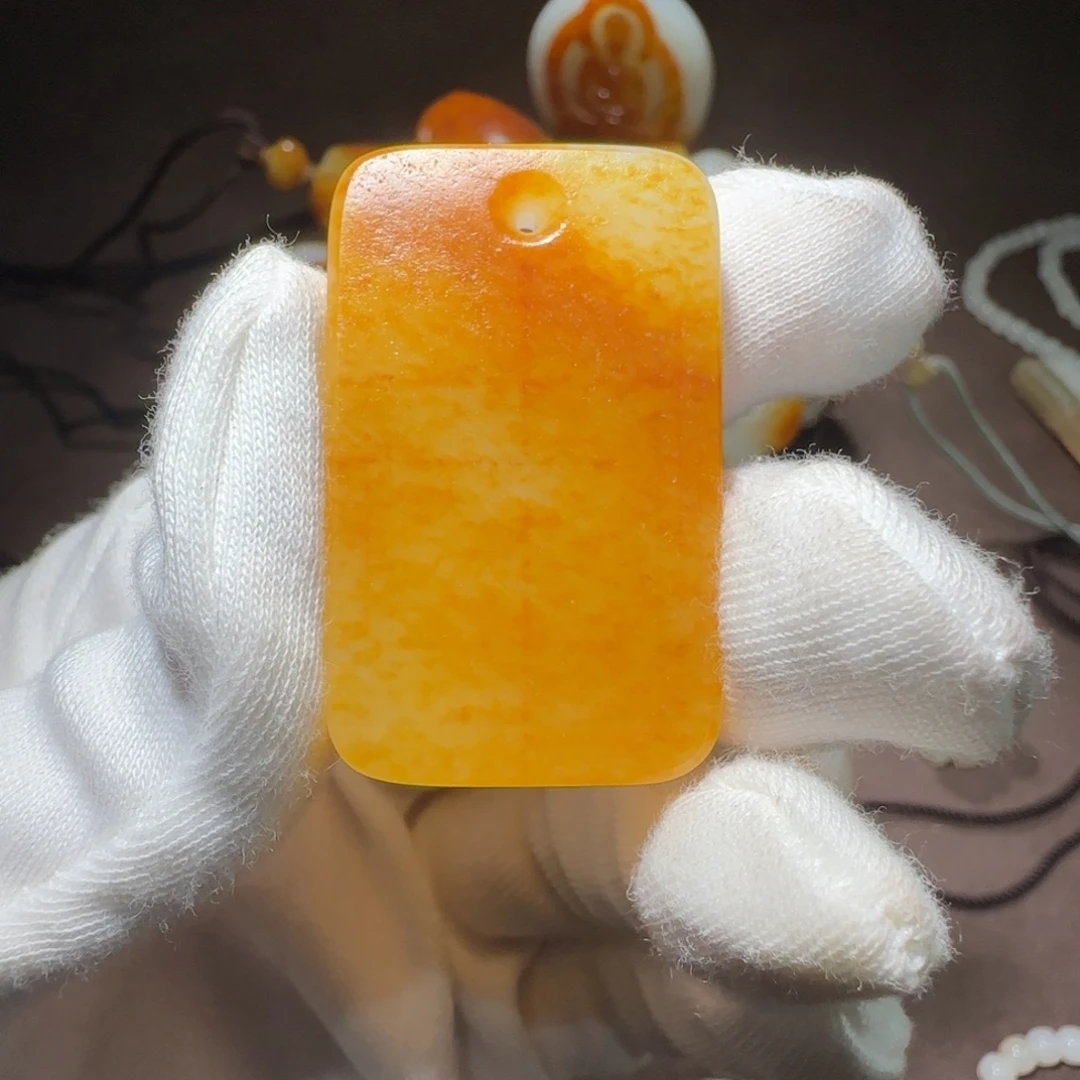 和田玉（糖玉）未镶嵌颈饰