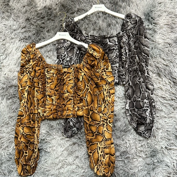 雯雯家 2025春季新款气质百搭方领豹纹褶皱泡泡袖显瘦雪纺上衣女