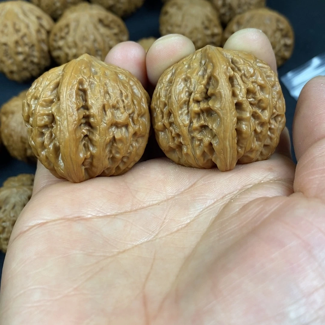 39尺铁锤文玩核桃
