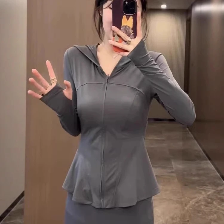 TIFICY户外轻薄透气冰感灰色长袖防晒服女夏季新款收腰显瘦百搭