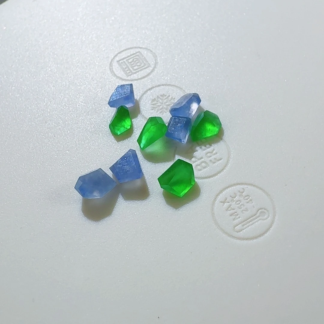 翡翠颈饰未镶嵌裸石