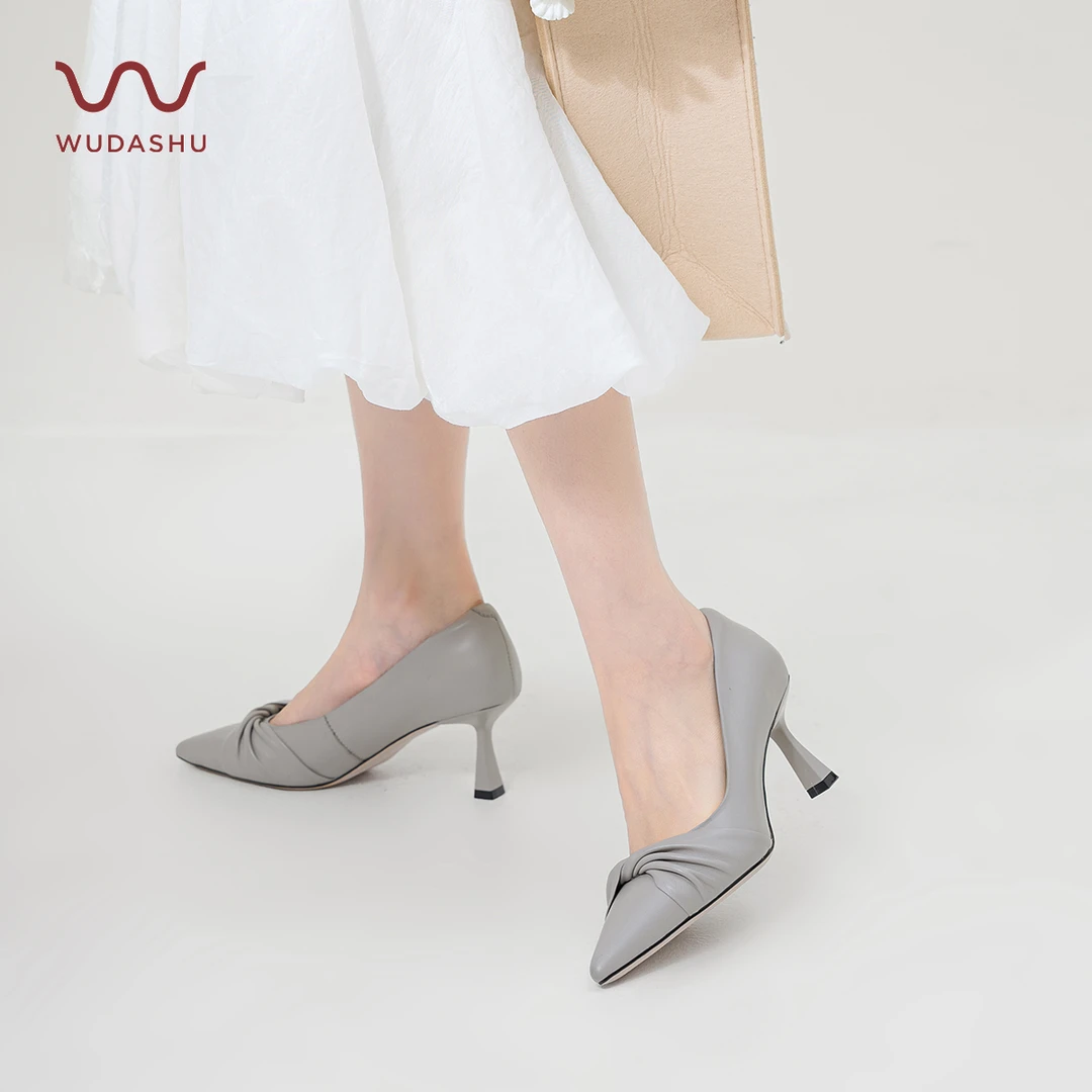 吴大叔春季新款单鞋职业气质浅口扭花真皮女鞋百搭尖头细跟高跟鞋