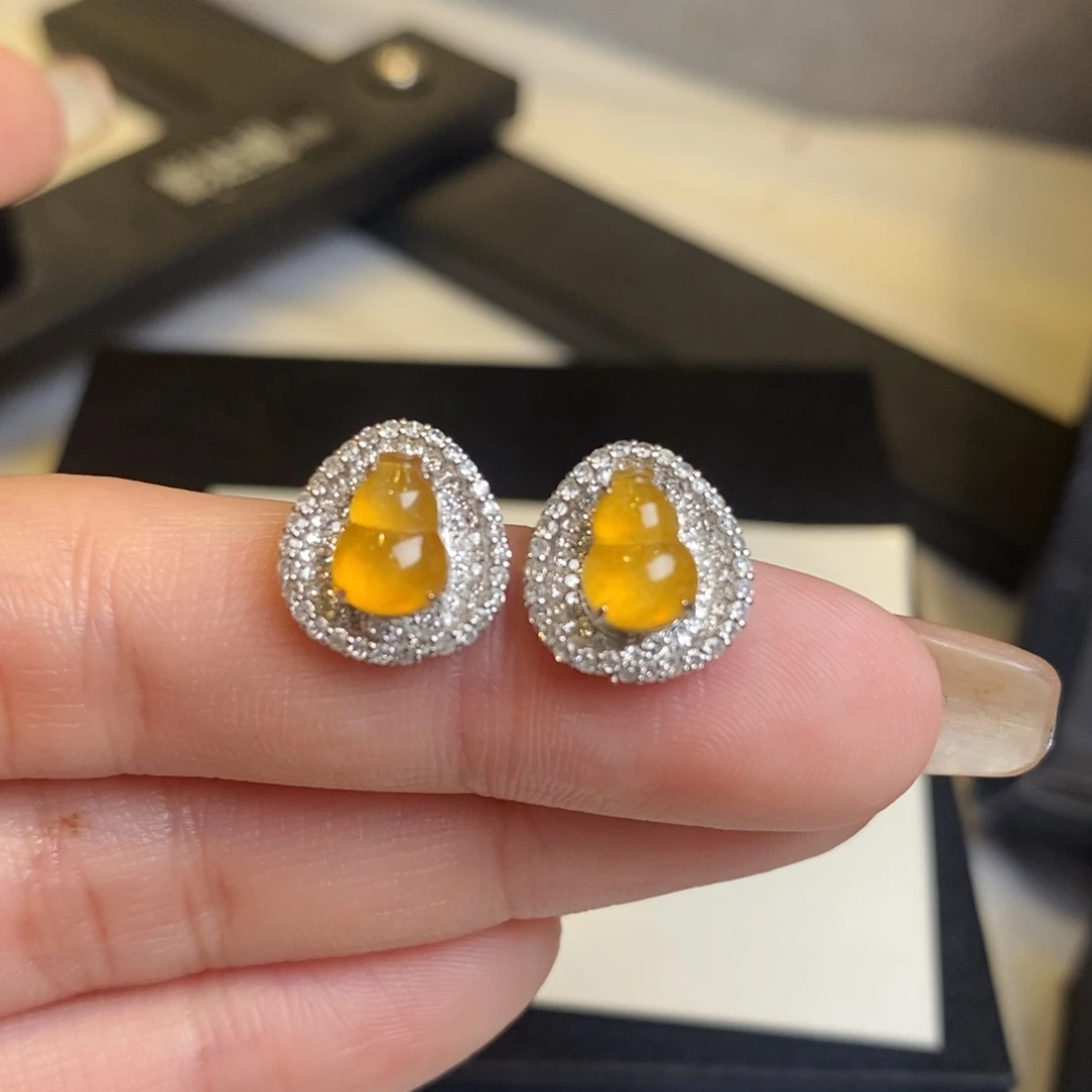 翡翠耳饰18K金镶嵌冰黄翡葫芦