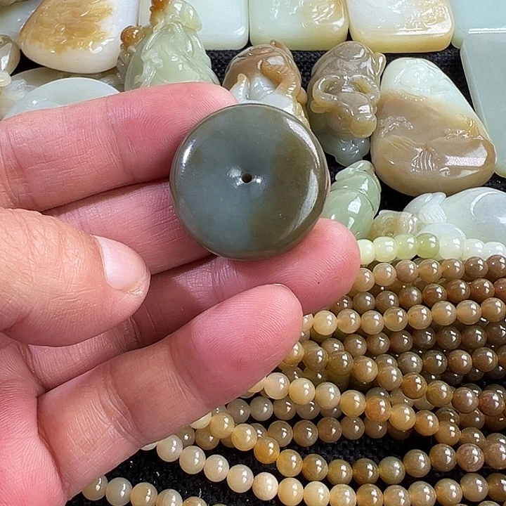 和田玉未镶嵌吊坠(不含链)
