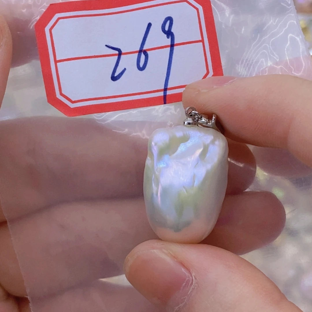 淡水珍珠银S925镶嵌吊坠(赠链)