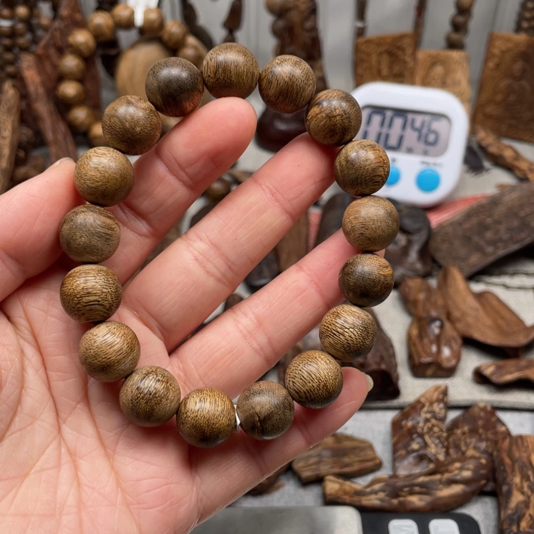 沉香沉香碎屑柬埔寨菩萨棋1.3