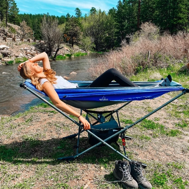 少量！出北美149刀！收纳折叠户外野营躺床秋千防侧翻多功能吊床