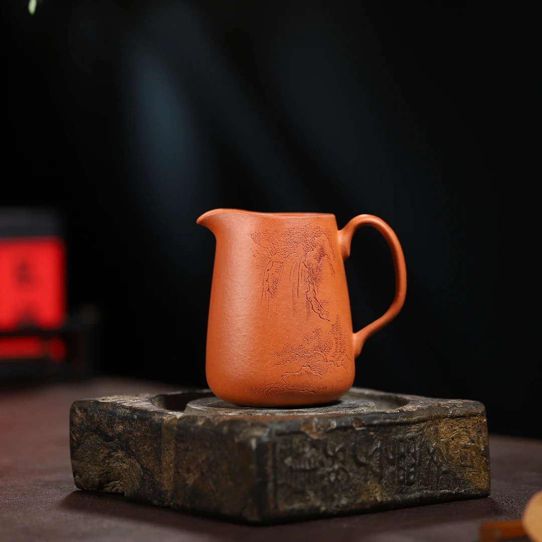 原矿降坡泥明式老样公道杯山水刻绘款满水270cc左右